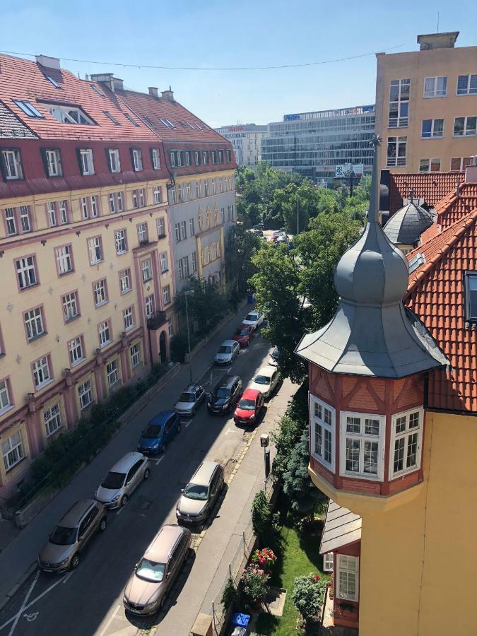 Apartamento Dobrobeat Bratislava Exterior foto